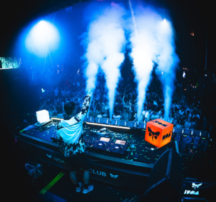Roby_Lion_DJ_Muenchen1.png tales-entertainment-artists-05